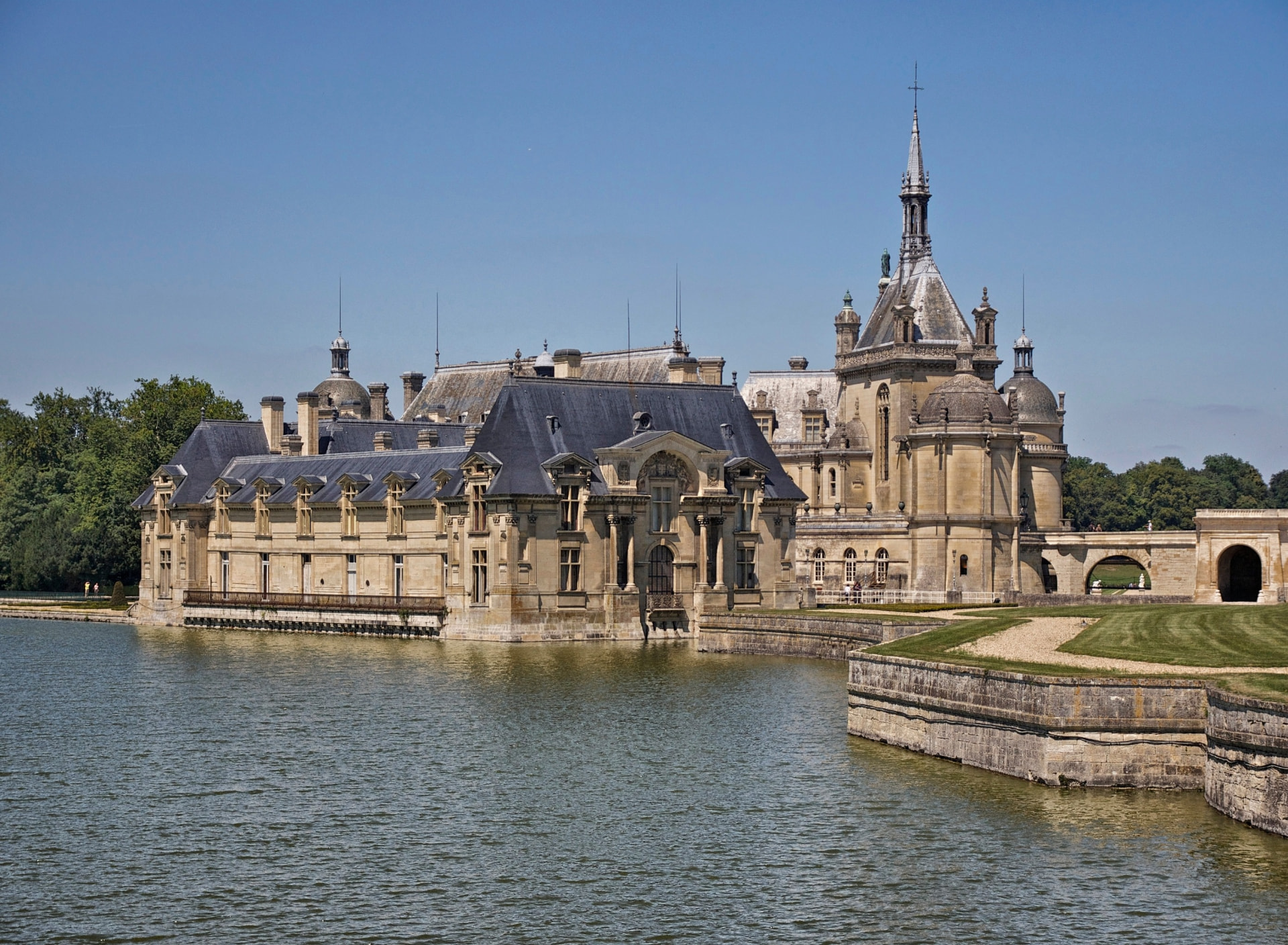 The château and chapel in summer light